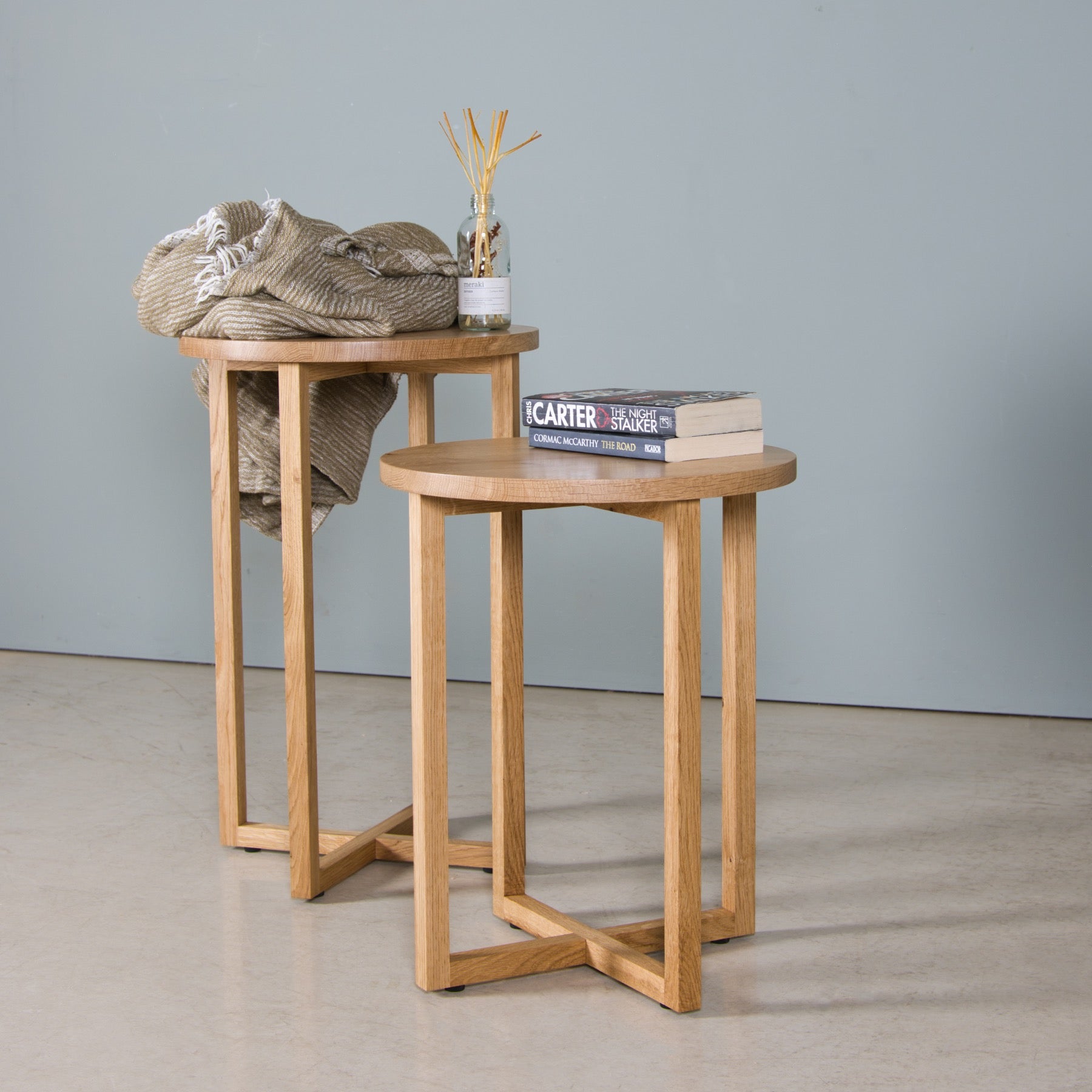Round Side Table, Kudo