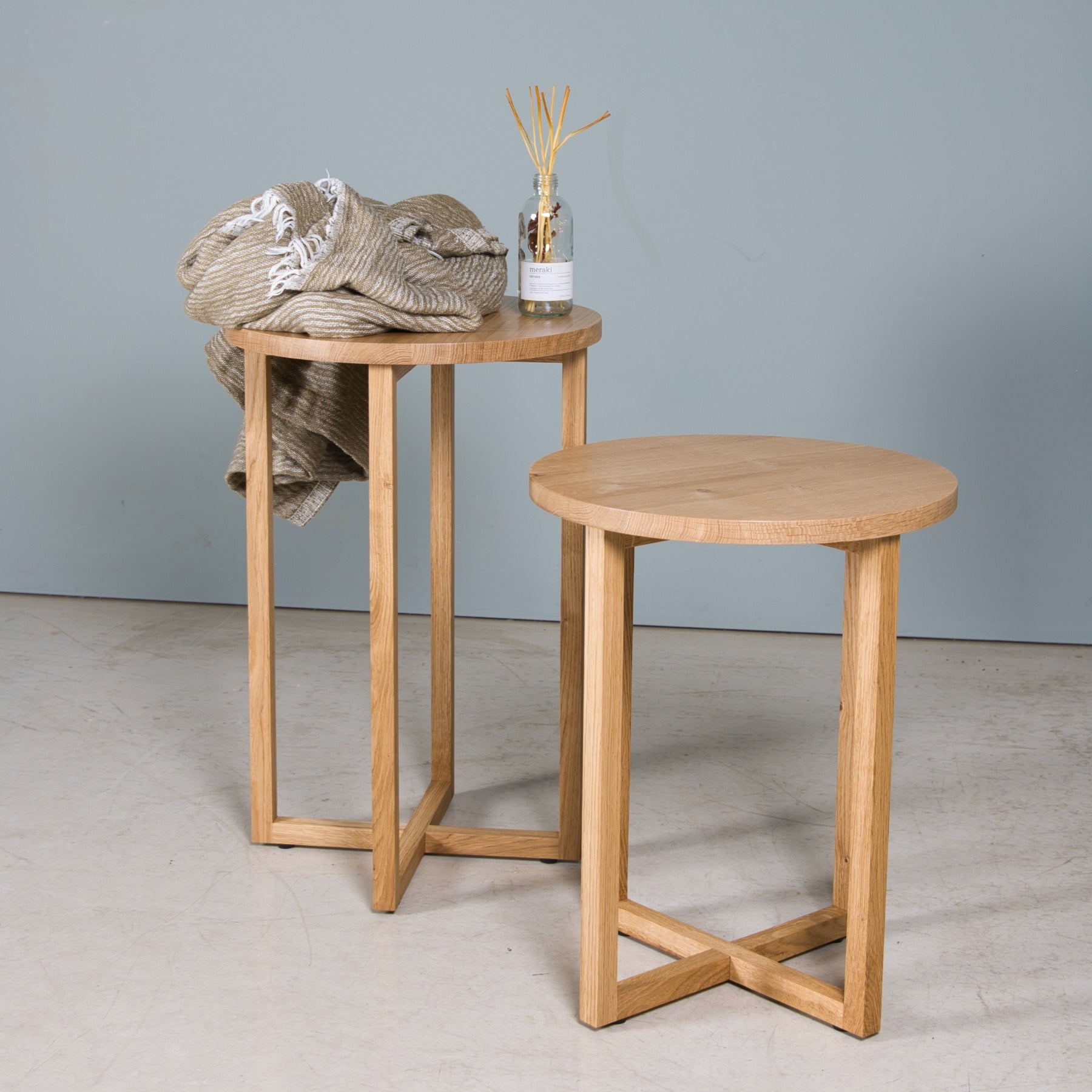 Round Side Table, Kudo