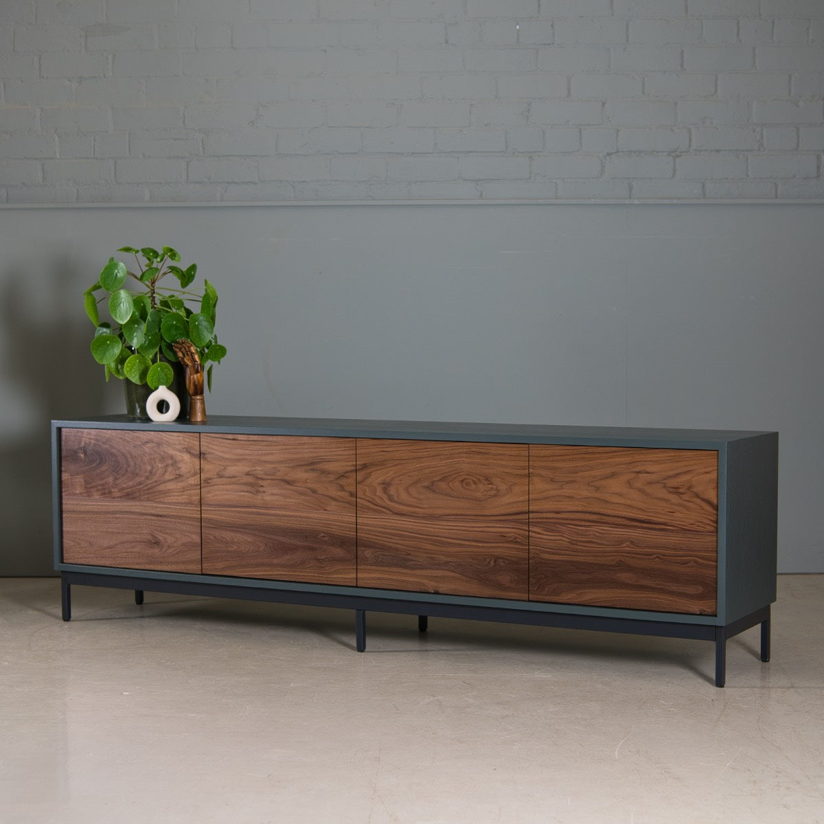 Walnut TV Unit, Ari