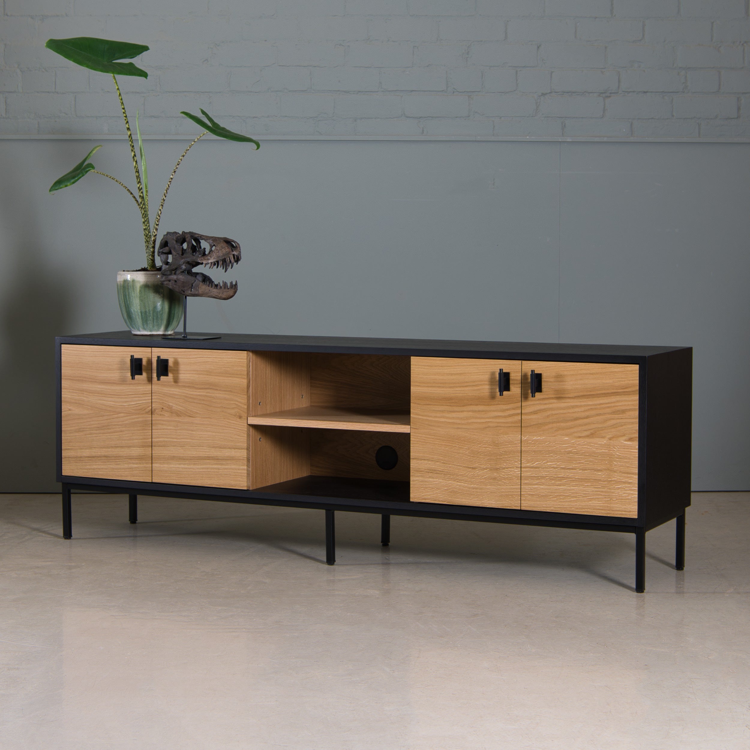 Oak TV Cabinet, Khol