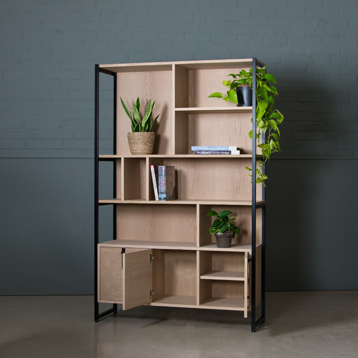 White Oak Shelves, Oslo