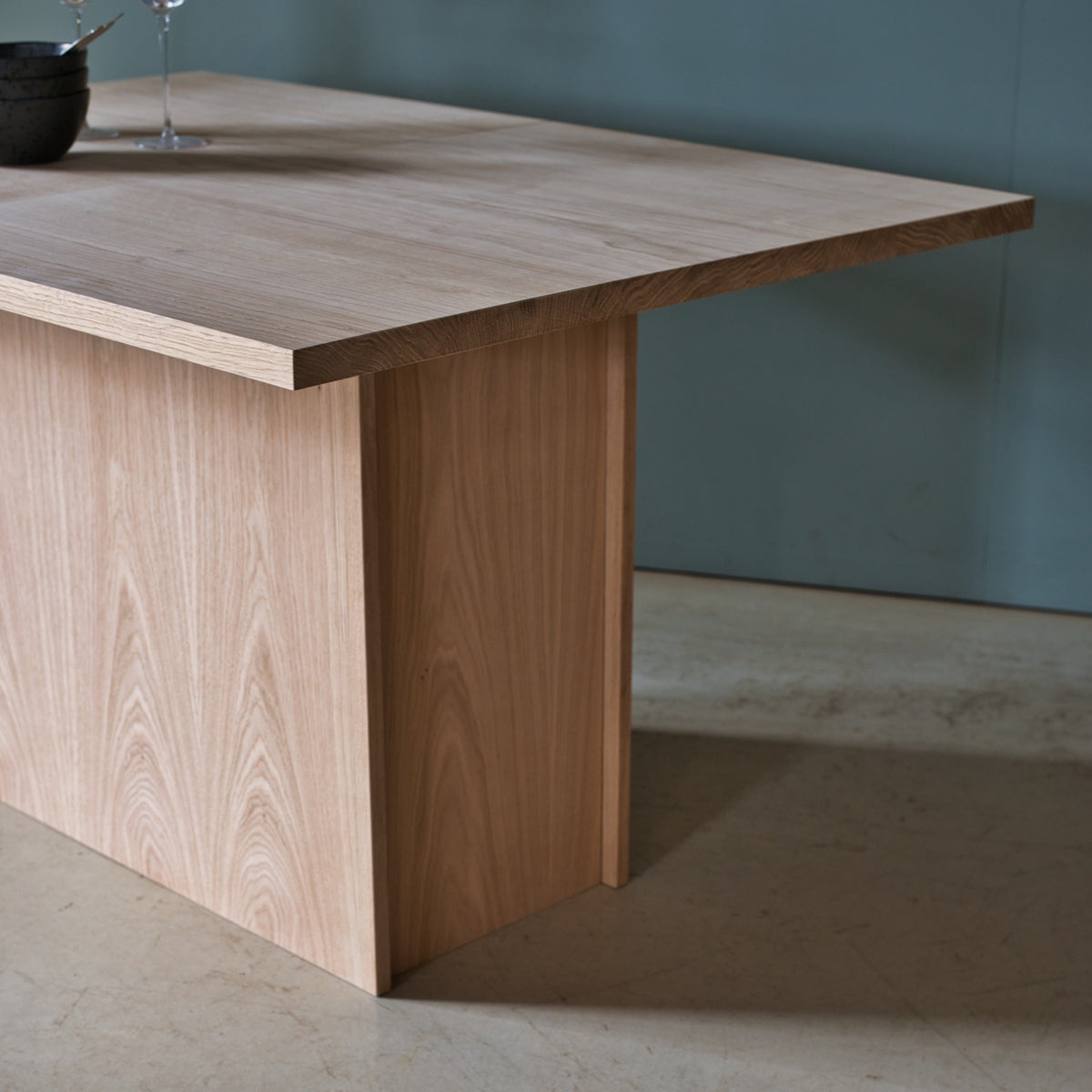 Solid oak extending dining table, Arlo – handmade by KODA Studios